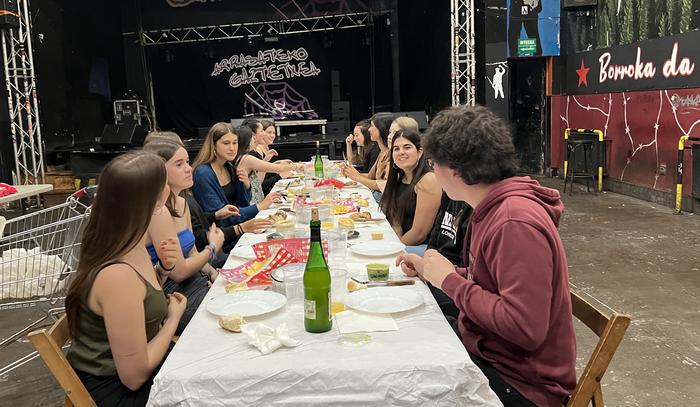 Ttak Eguna ospatuko dute domekan, egun osorako egitarauarekin