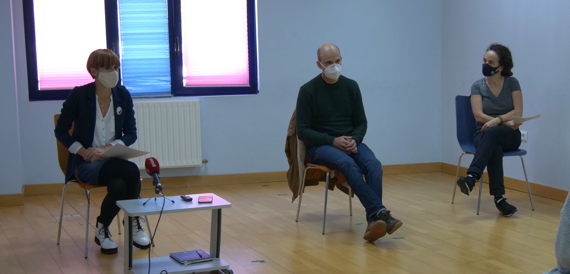 Emakume Txokoaren egoera berraztertzeko eskatu du Arrasateko Udaleko Enpresa Komiteak