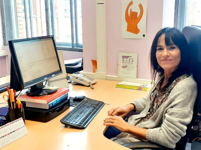 Agurne Gaubeka: "Eremu digitalean egoera bidegabea bizi du euskarak"