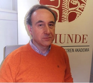 'Ideien kimika. Unibertso kimikoaren azken muga' hitzaldia