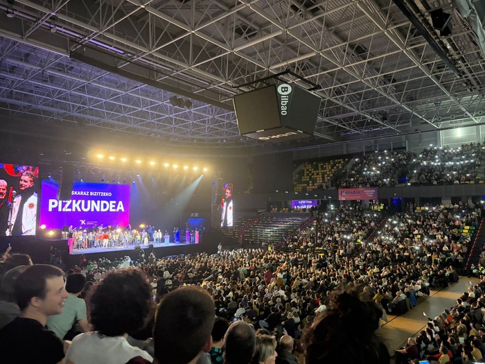 'Pizkundea' euskaltzaletasuna hauspotzeko ekitaldiarekin bat egin dute hainbat debagoiendarrek