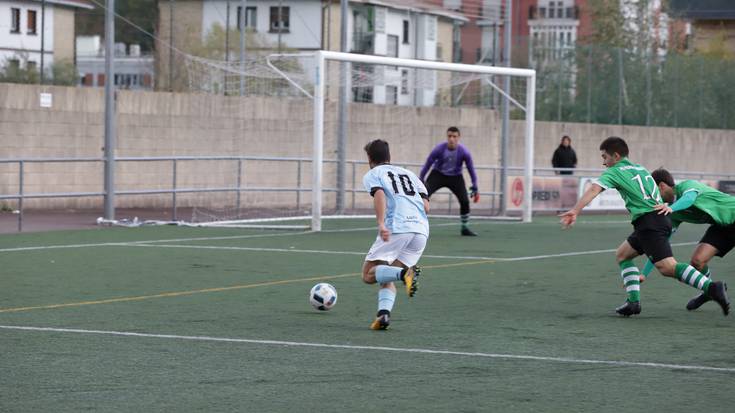 2-1 garaitu du Aretxabaletak Hondarribia, partiduari buelta emanda