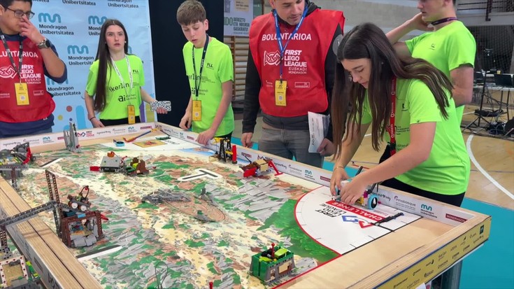 500 bat ikasle elkartu ditu First Lego League txapelketak Arrasaten