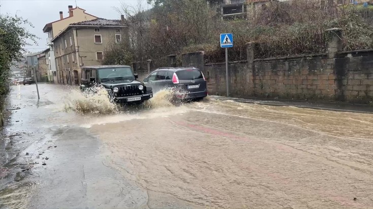 Euri jasek zailtasunak eragin dituzte Oñatin