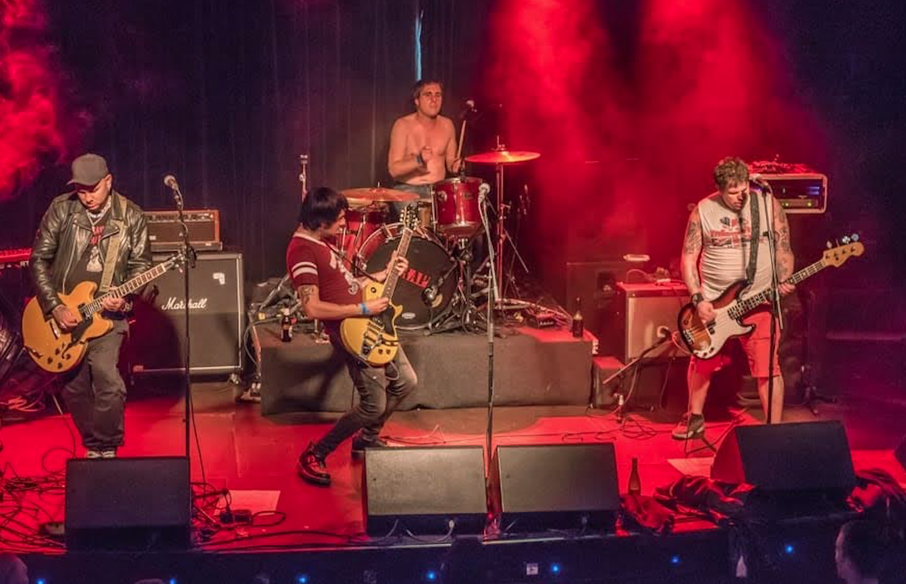CRAP taldea, diskoa kaleratu berritan: "Balio handiagoa eman behar genioke kulturari"