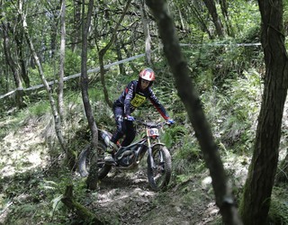 Moto gidarien trial saioa Antzuolan, argazkitan