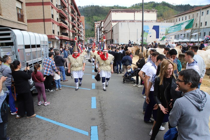 Azoka, tailerrak eta beste aurtengo Erramu-zapatuan