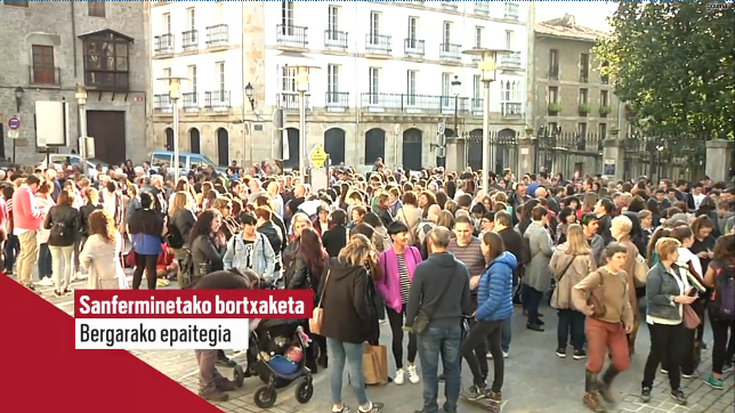 Sanferminetako erasoa bortxaketa dela salatu dute debagoiendarrek