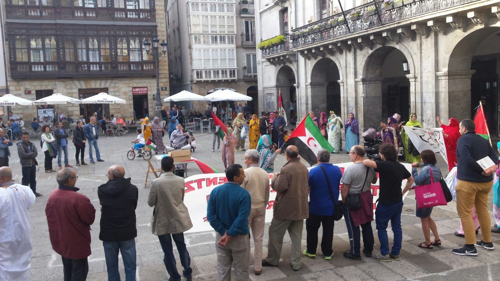 Gdeim Izik-ekin lotutako epaiketarengatik protesta