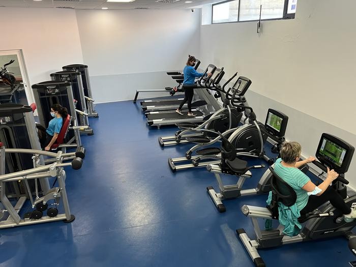 Beste bi ikastaro eskainiko dituzte udal gimnasioan