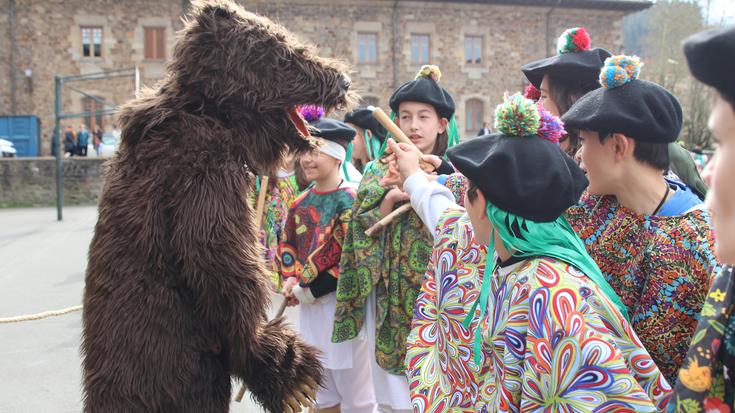 Oñatiko Inauterien historia azalduko dute eguenean, ikuskizun bidez