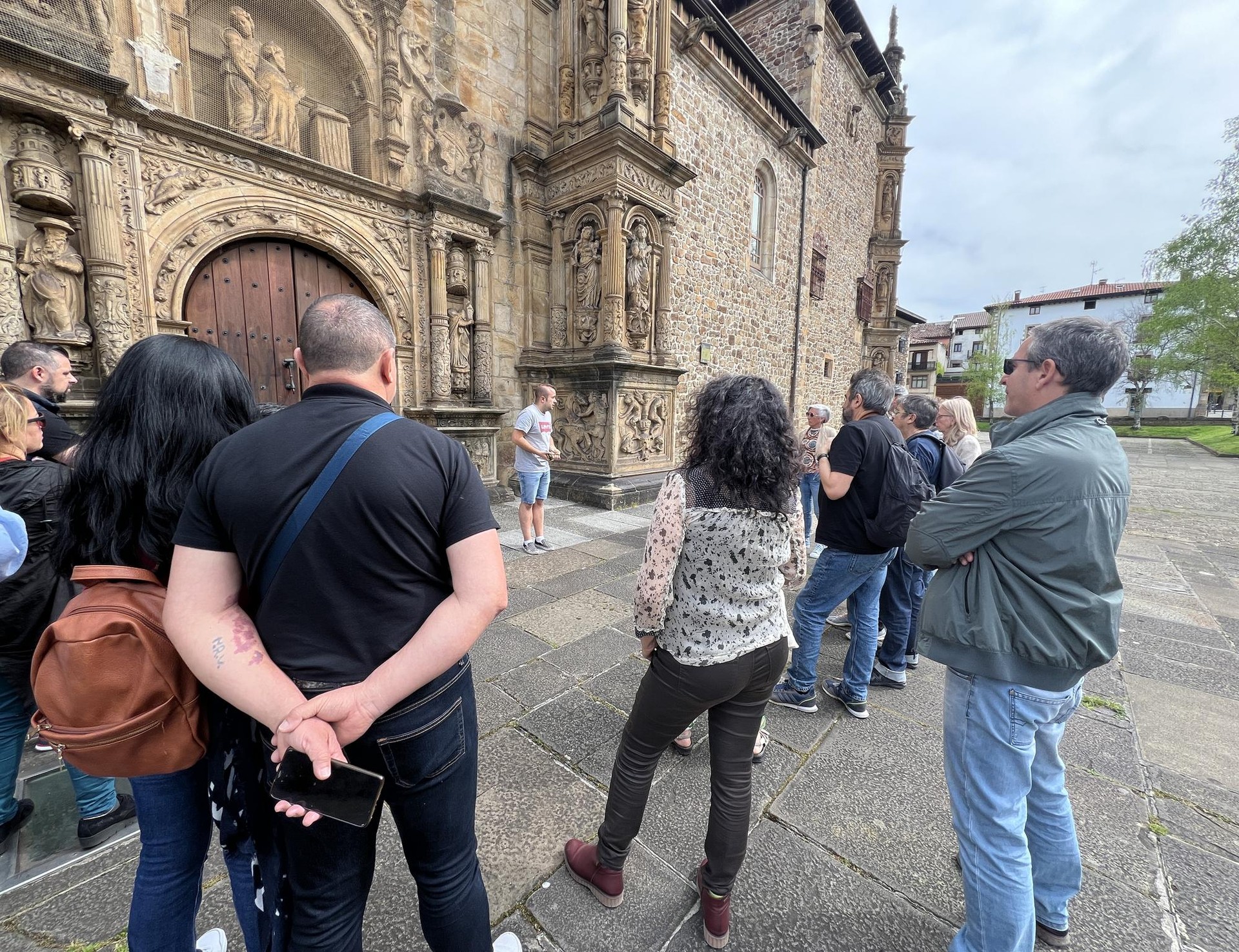 Turismo eskaintza zabala izango da datozen egunetan