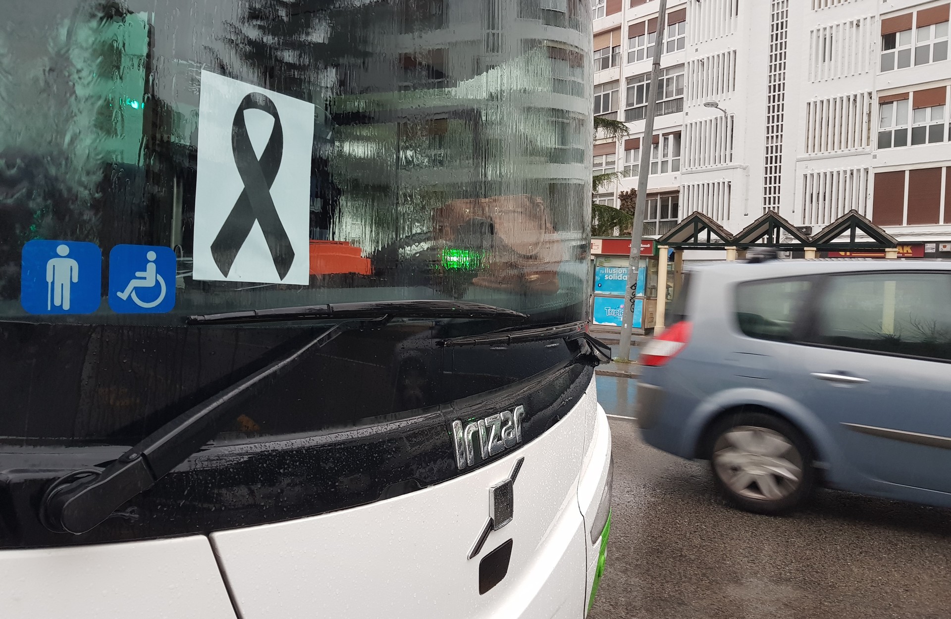 "Autobus gidaria lankidea dut, oso kolpe handia izan da"