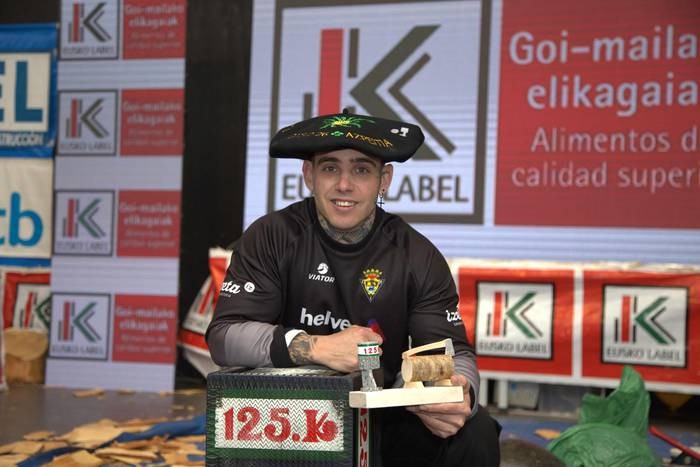 Paulo Azpiazu bergararrak Urrezko Harri-jasotze Txapelketa irabazi du