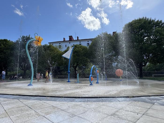Arrasateko ur parkeak zabalik izango dira hilabete amaiera arte