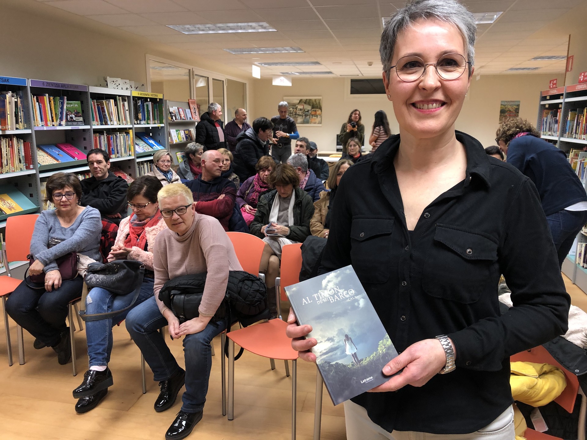 Herritarren aurrean aurkeztu du Jaione Fernandez de Jauregik bere bigarren liburua