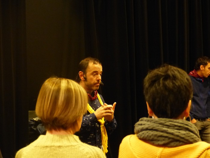 Giro bikainean, Okzitaniako dantzak ikasten - 3