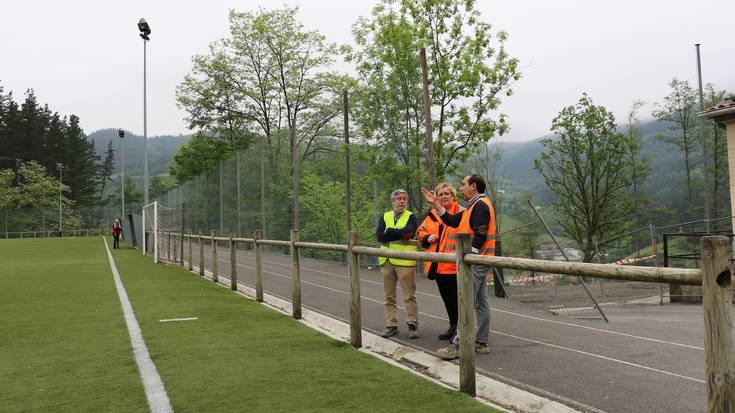 "Hobekuntza nabarmenak" egingo ditu Aldundiak Eztala futbol zelai inguruan