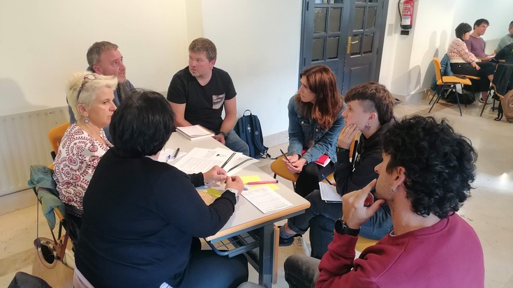 Hezkuntza sareen arteko elkarlana sendotzeko prozesua abiatu dute