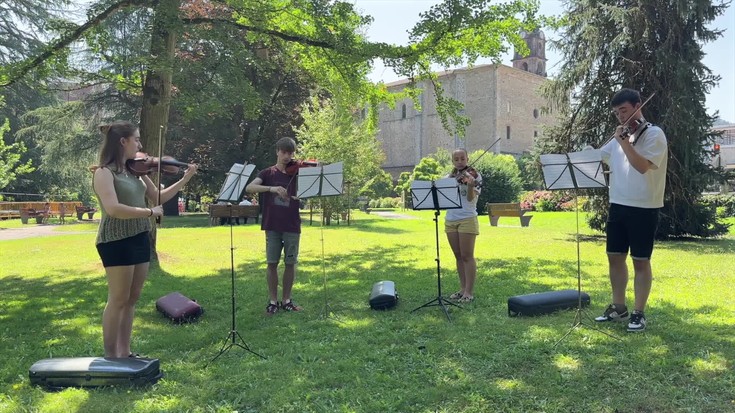 Lau bergarar Euskal Herriko Gazte Orkestran