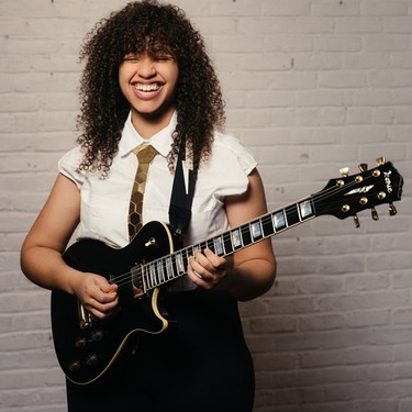 Berumuga: Jackie Venson