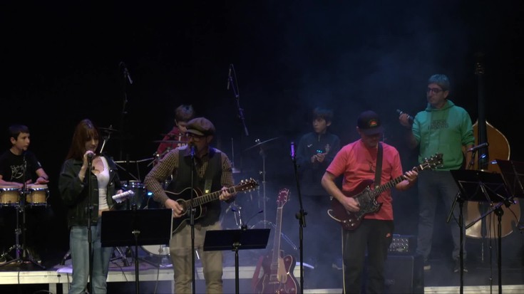 Bluesaren historia errepasatu du hainbat abestirekin Bergarako Musika Eskolak