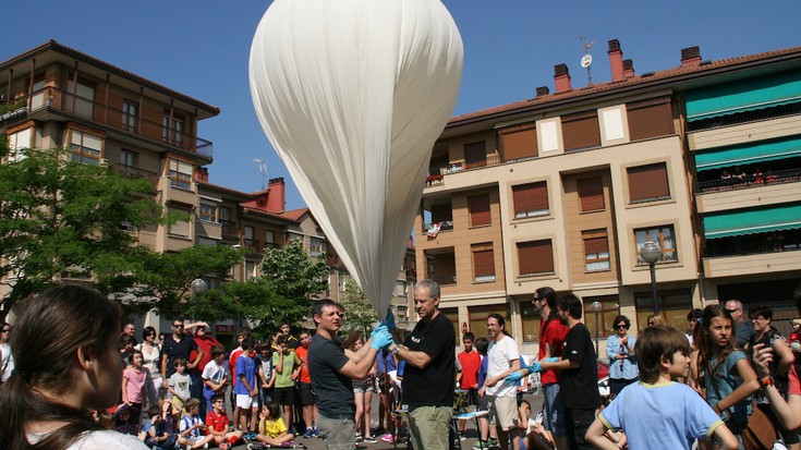 Globo bat jaurtiko dute Aranzadikoek estratosferara