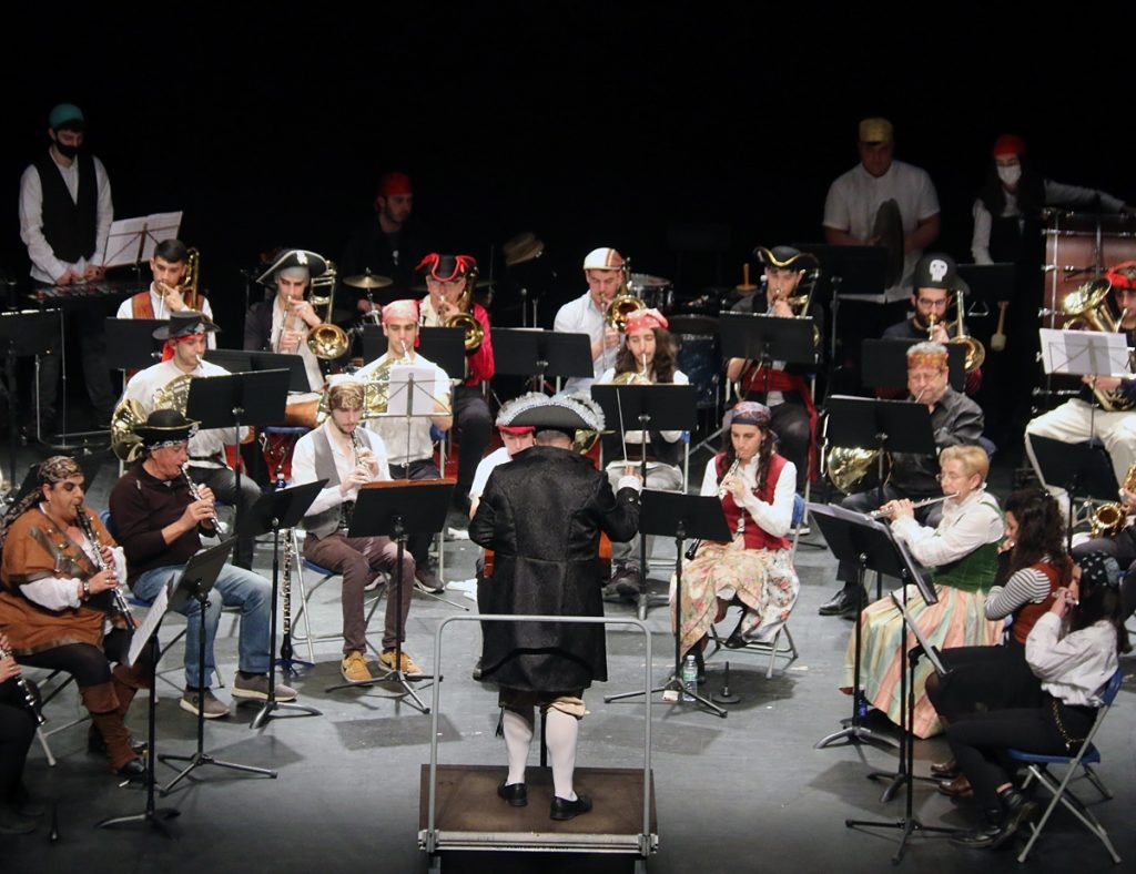 Arrasate Musikalen bandarentzat ez dira bukatu Inauteriak