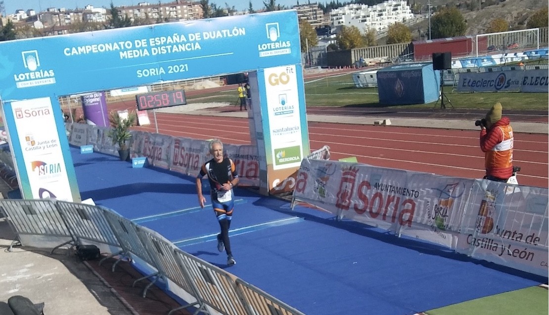 Podiumera igo da Juan Martin Elexpuru Soriako duatloian