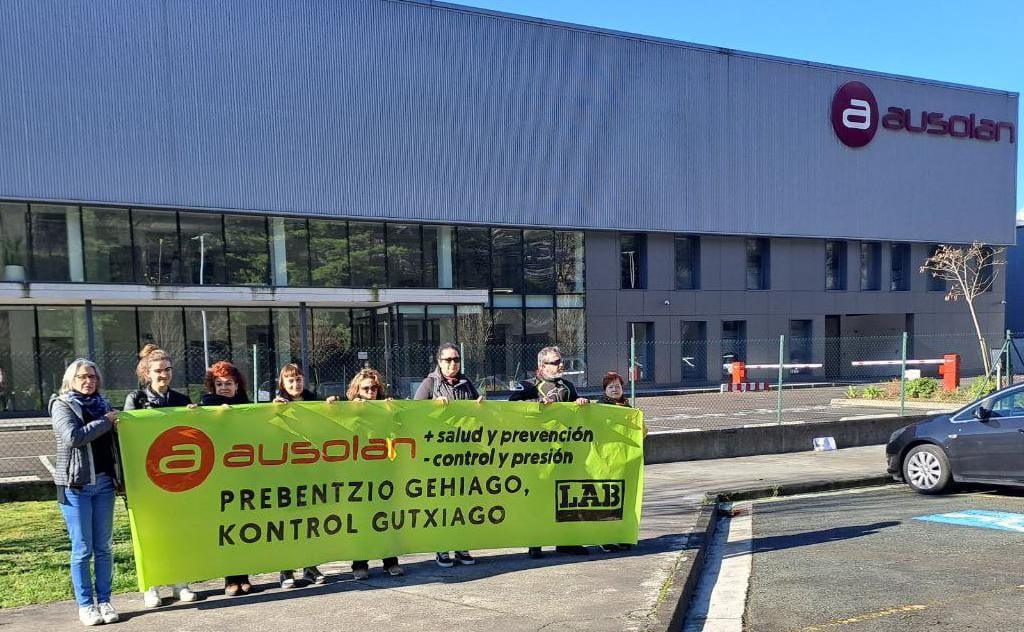 LABek salatu du "baja medikoak kontrolatzeko" enpresa bat kontratatu nahi duela Ausolanek