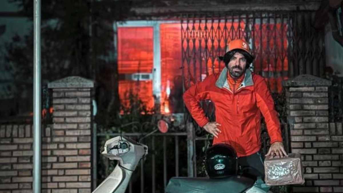 Aretxabaletako merkatarien Gabonetako iragarkia grabatzeko laguntza eskatu diete herritarrei