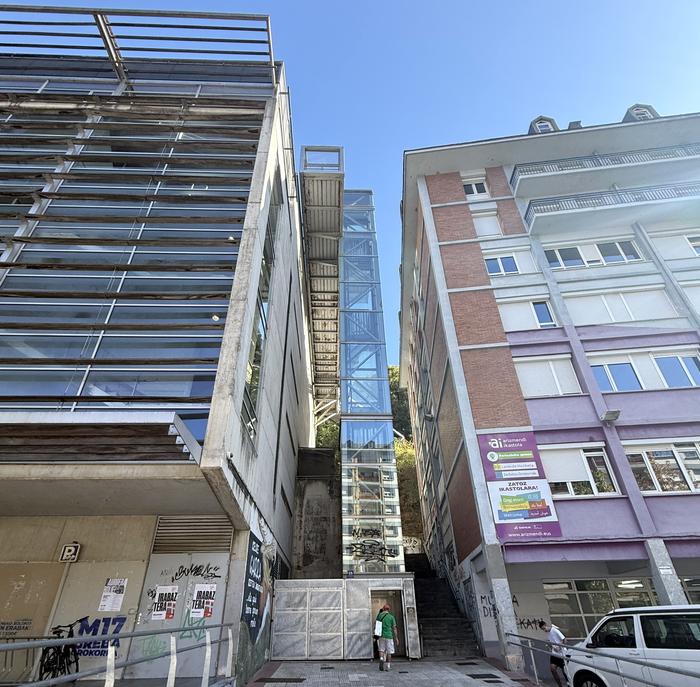 Irailaren 28an hasiko dituzte Ferixalekuko eta Altamirako igogailuak berritzeko lanak
