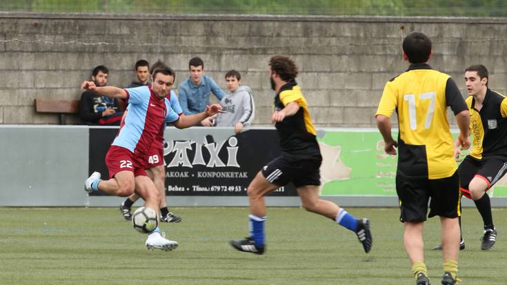 Sasquatch ligako txapeldun, Herriko Futbol Txapelketan