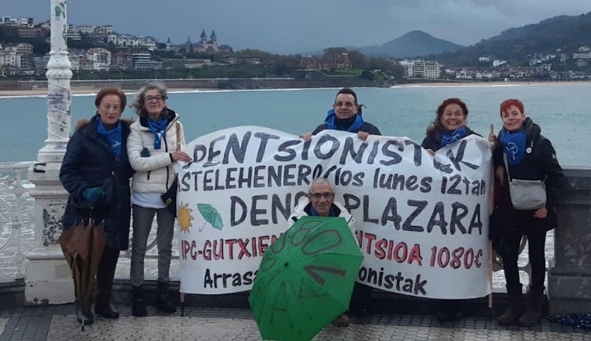 Debagoieneko pentsiodunak ere Donostiako manifestazioan izan dira