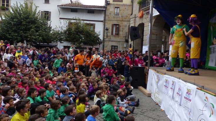 Albistegia: 2026-04-15