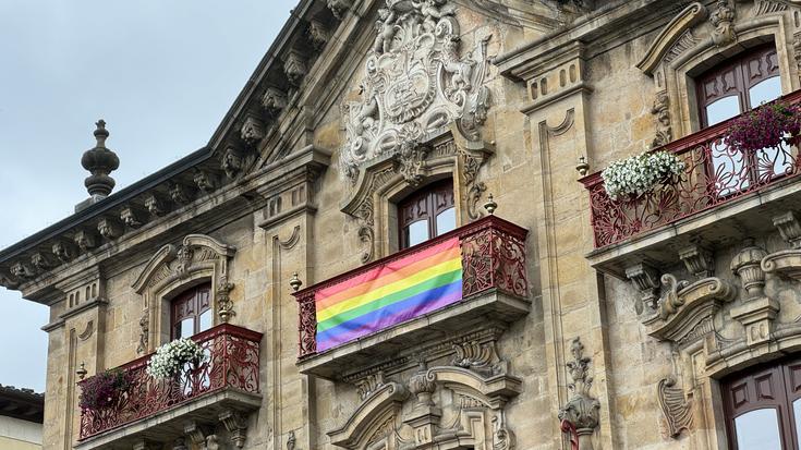 Eguenera atzeratu dute LGTBIQ+ diagnosiko datuak partekatzeko bilera