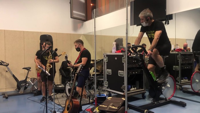 Movembergara: spinning-rock