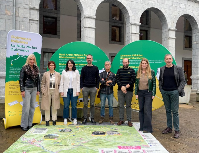 Dolmenen Ibilbidean aurkitutako pieza arkeologikoak lehen aldiz ikusgai egongo dira