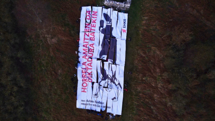 Trantsizioak ez zuela erregimen frankistarekin eten salatu du EHKSk, Intxortan