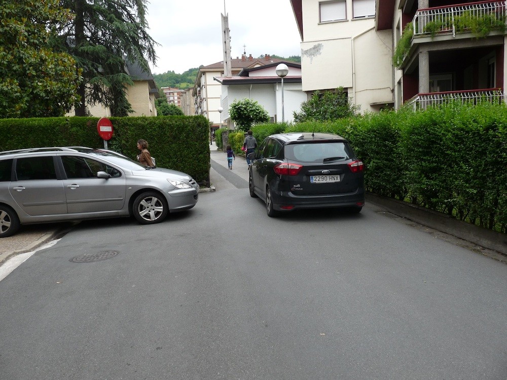 Urdangarin eta Alkabieta kale arteko bide zatia zabaldu egingo du Udalak