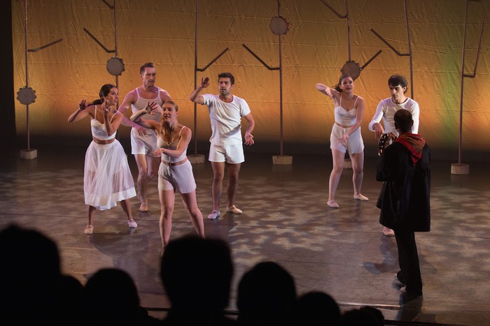 Maurizia pandero jolearen historia ezagutu dute dantzaren bitartez bergararrek - 14