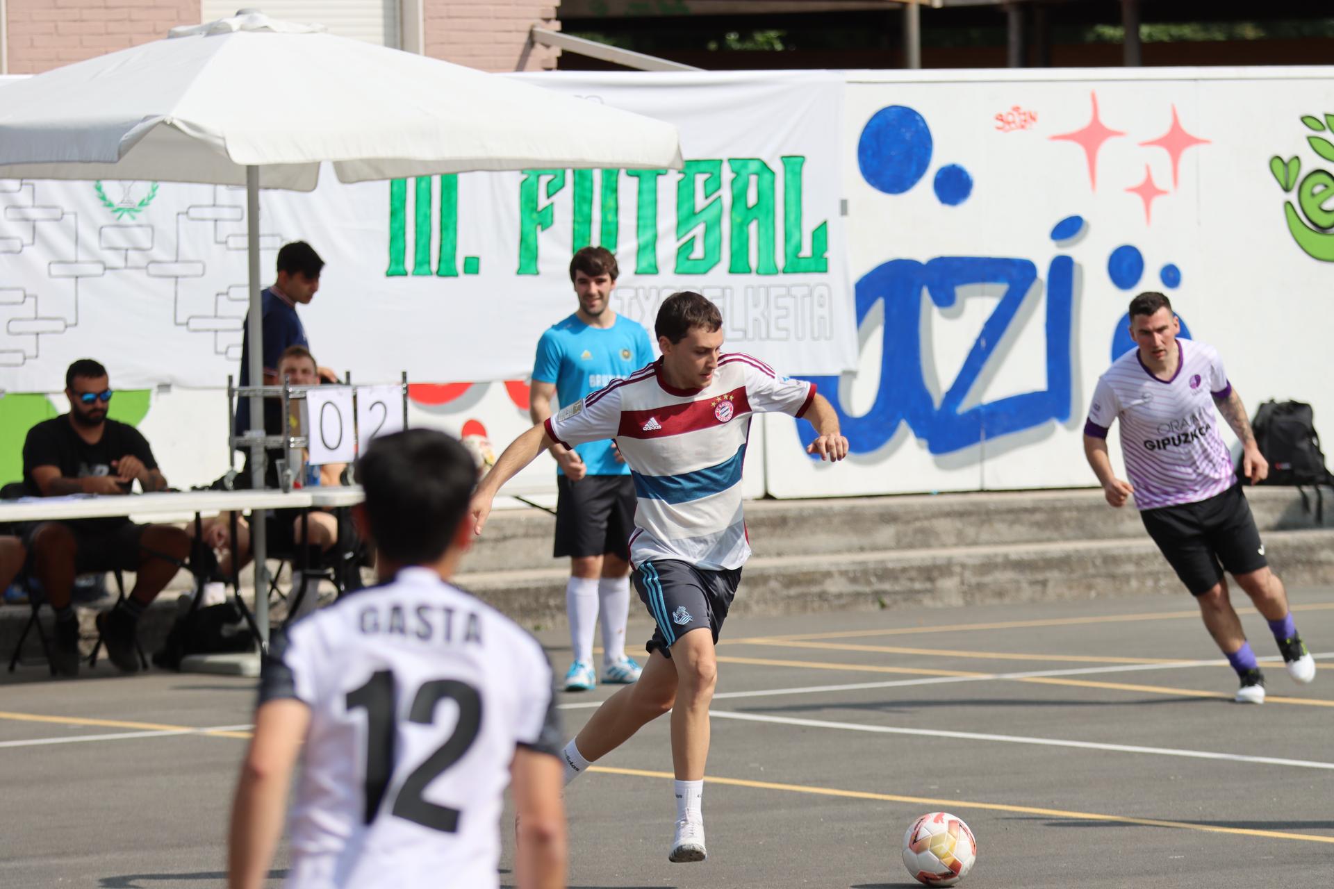 Luis Ezeiza areto futbol txapelketa zapatuan jokatuko da, laugarrenez