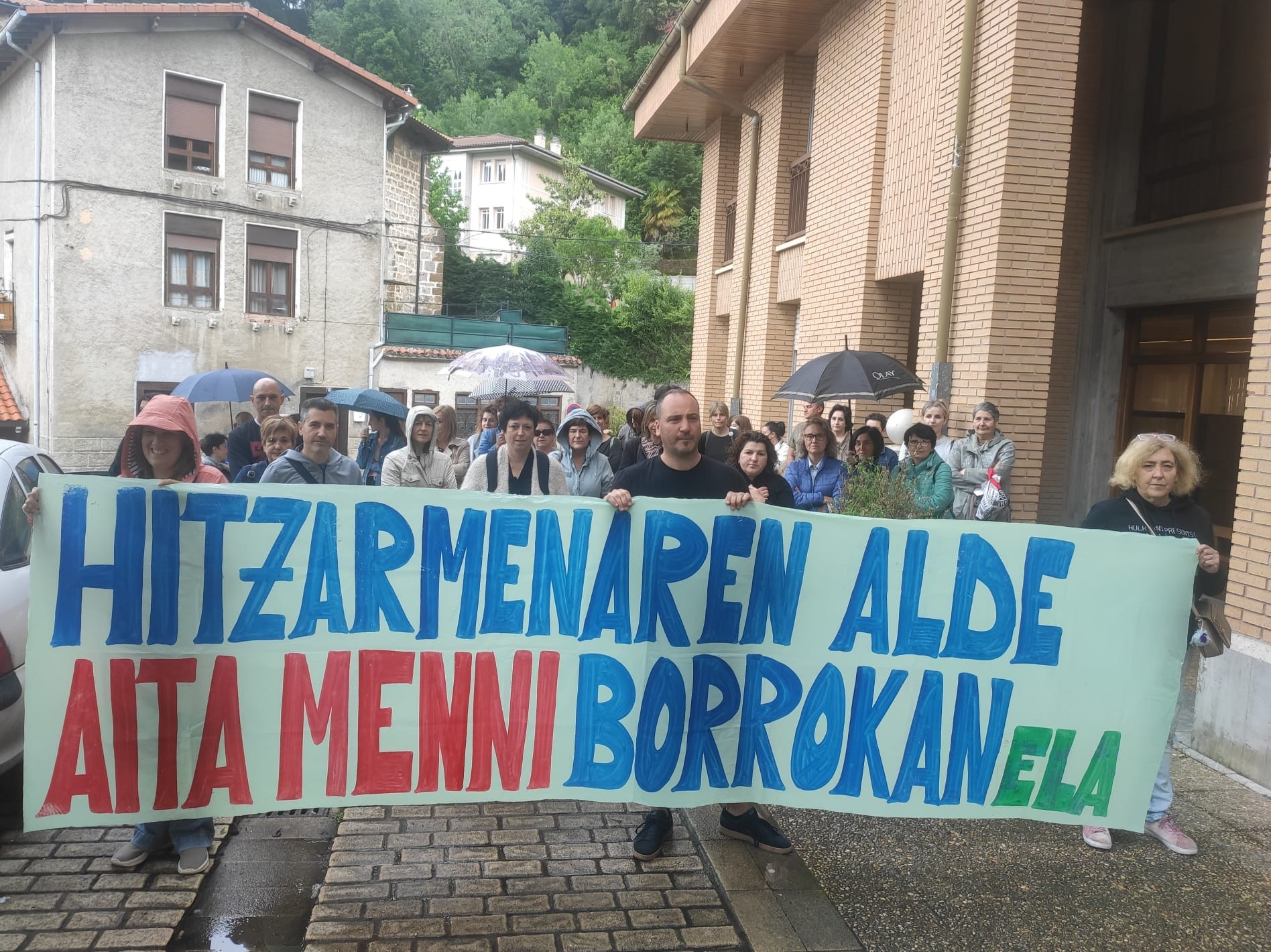 Aita Menniko langileek greba egingo dute datorren astean