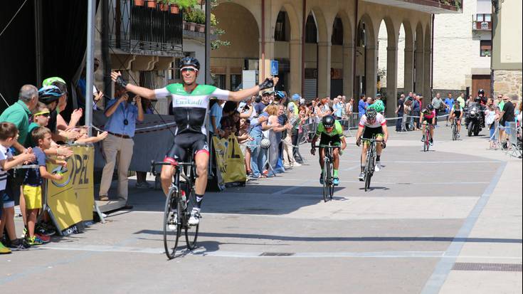 Esprintean irabazi du Cyril Barthek Antzuola Saria