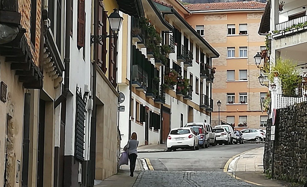 Proba egin duten %3k eman du positibo erkidegoan; Nafarroan berriz, %4k