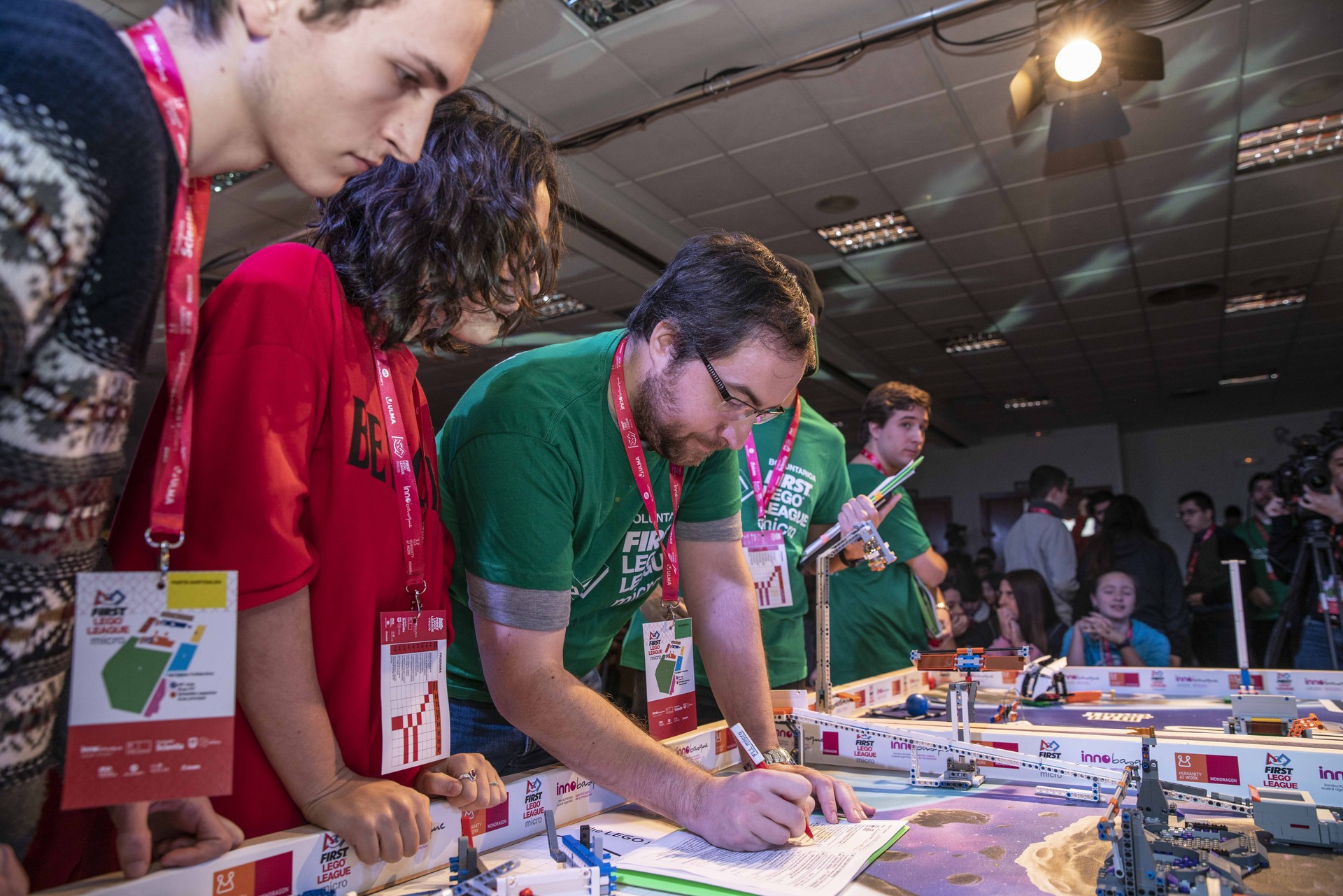 11 ikastetxe eta 39 talde arituko dira First Lego League txapelketan, Arrasaten