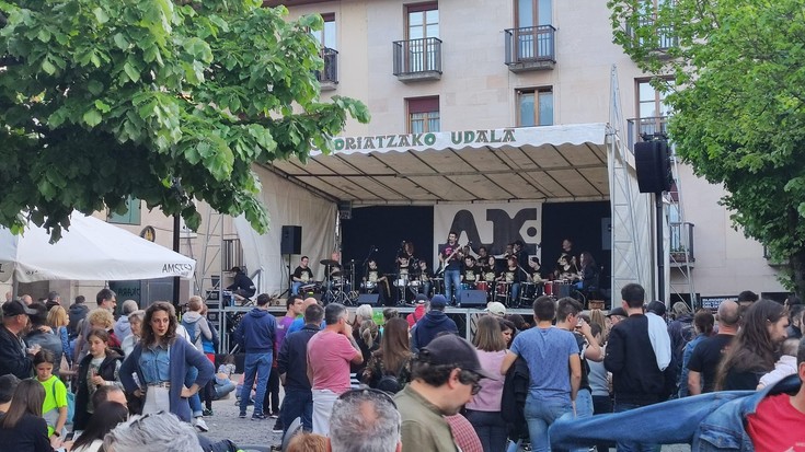 '50 gehiago, baietz!' kanpaina hasiko du Atxorrotx Kultura Elkarteak