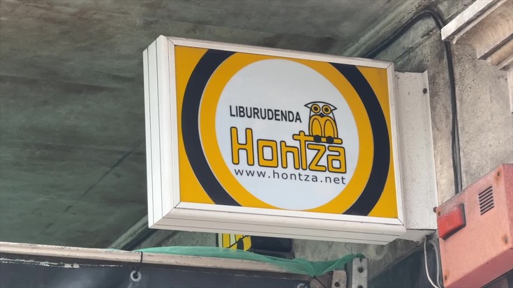 Albisteak: Hontza liburu-dendaren itxiera eta jaiegunetarako turismo eskaintza Debagoienean