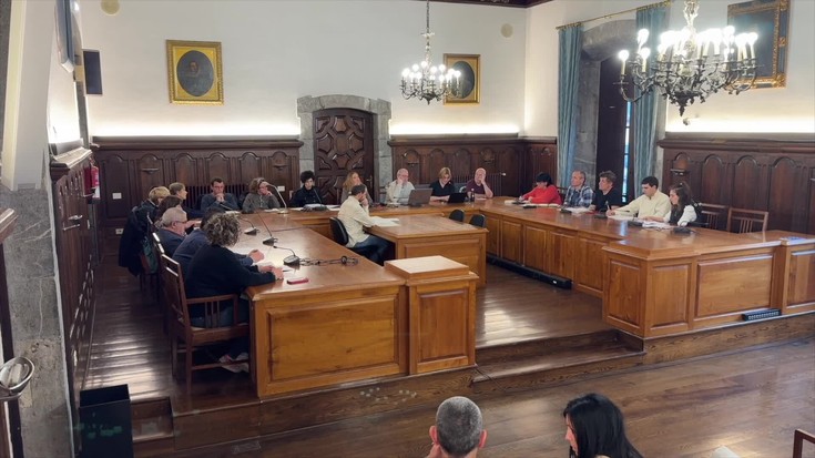 Albisteak: Arrasateko zirkulazio ordenantza berriak behin-behineko onarpena jaso du