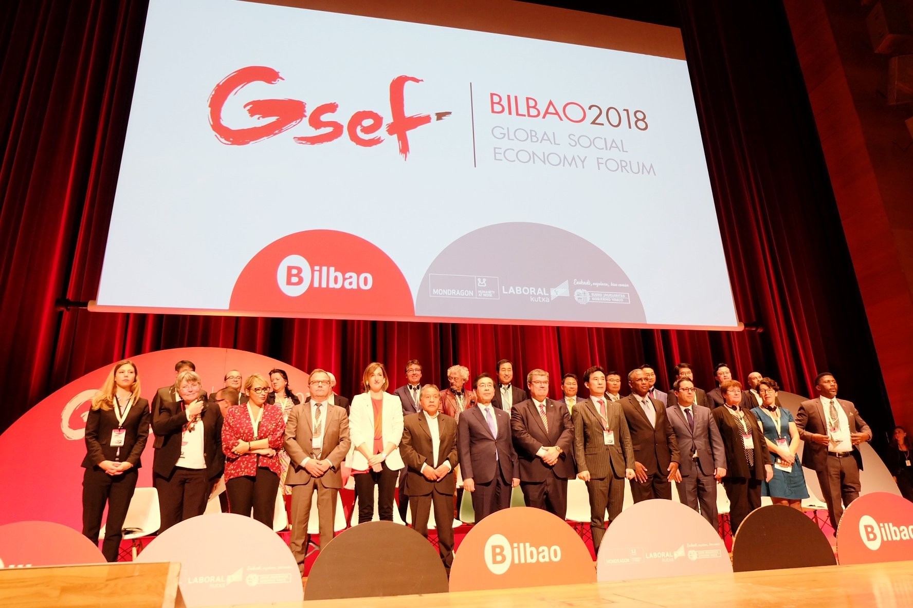 Arrasateko ordezkaritza izan du GSEF foroko lehen egunak